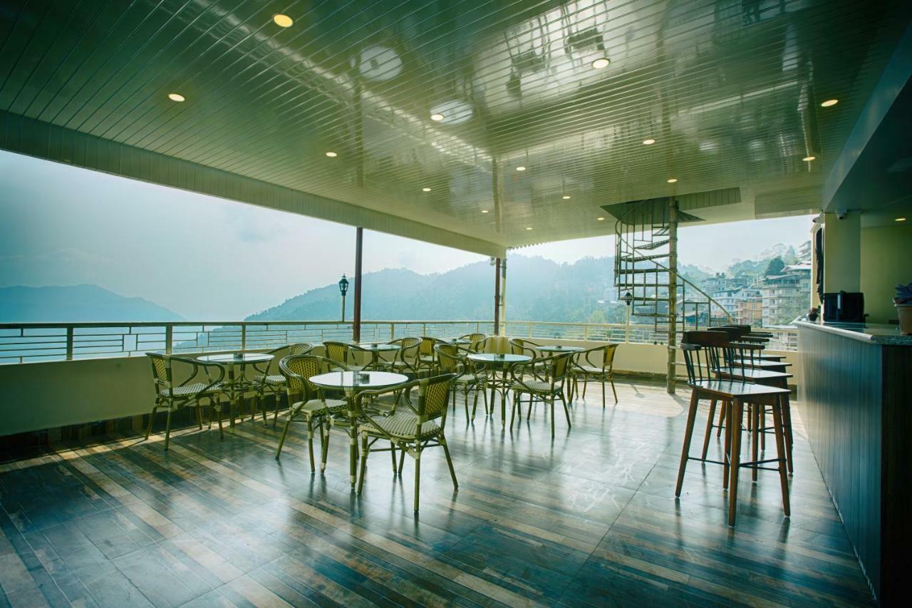The Aryan Regency Hotel Pelling Eksteriør billede